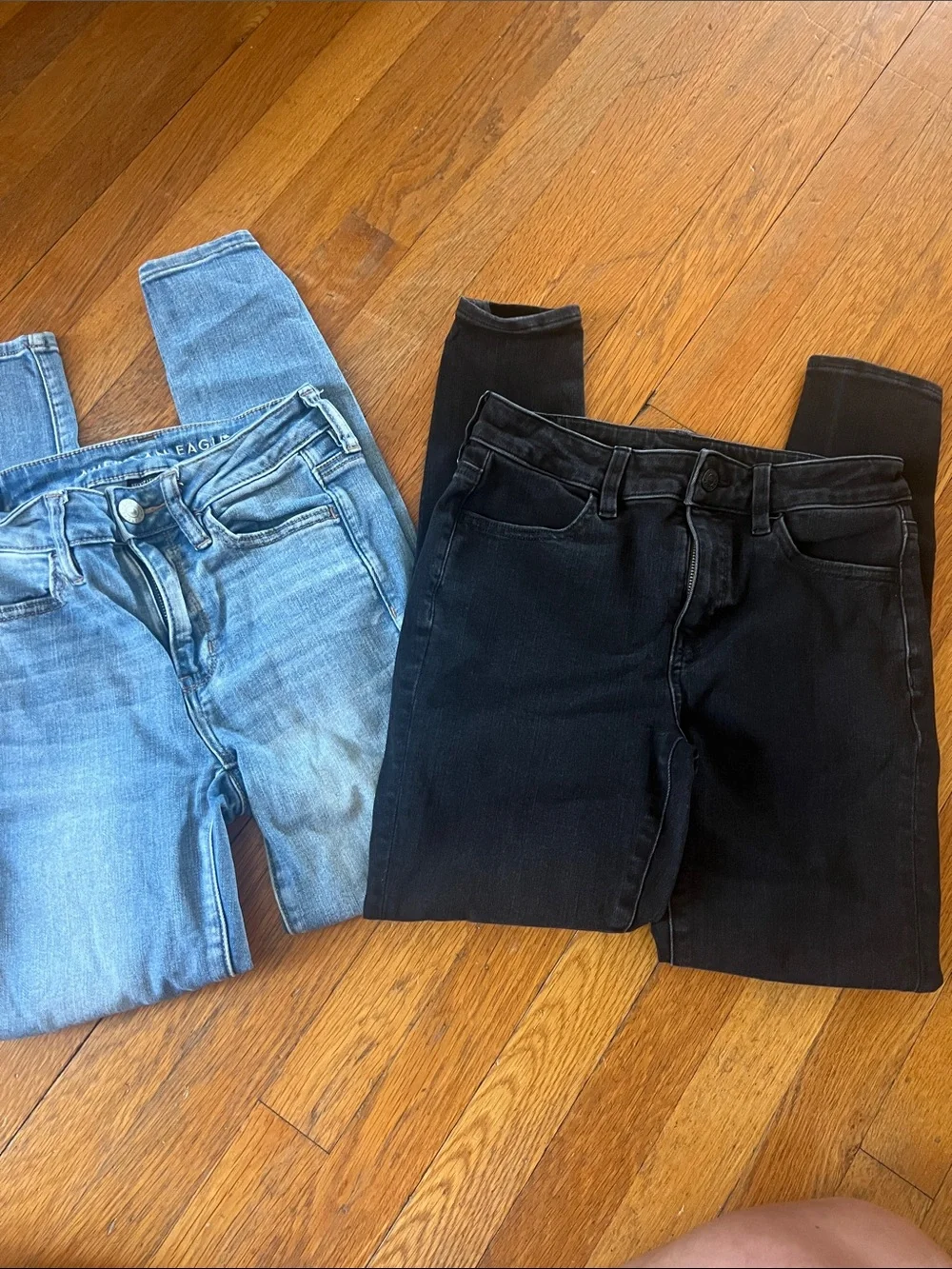 American Eagle Outfitters Womens hi-rise jegging  - Light Blue & Black